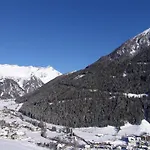 Gaestehaus Truskaller 게스트하우스 3*
