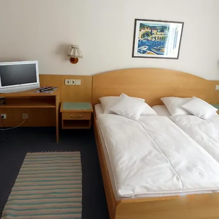 Guest house Gaestehaus Truskaller 3*