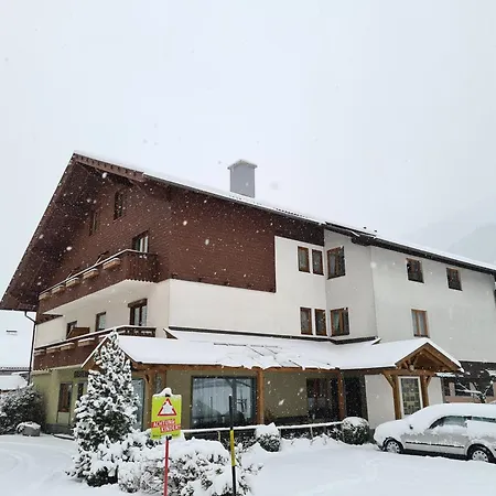 Penzion Gaestehaus Truskaller 3*